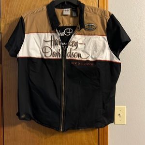 Womens zipper front shirt